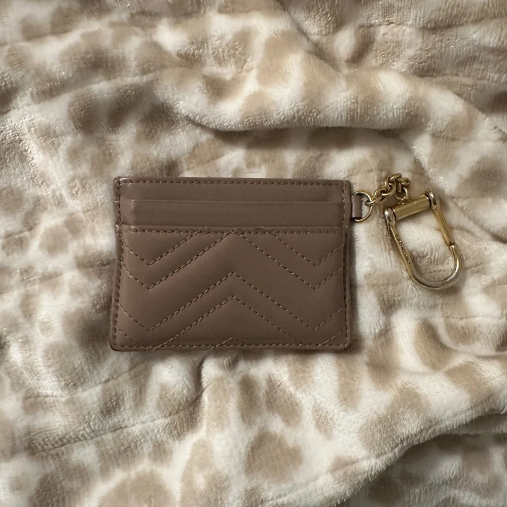 gucci gg marmont keychain wallet